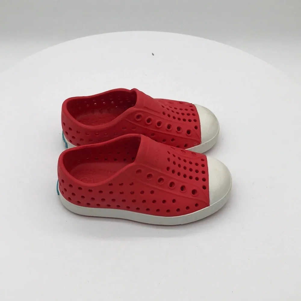 Native kids shoes size C7 US